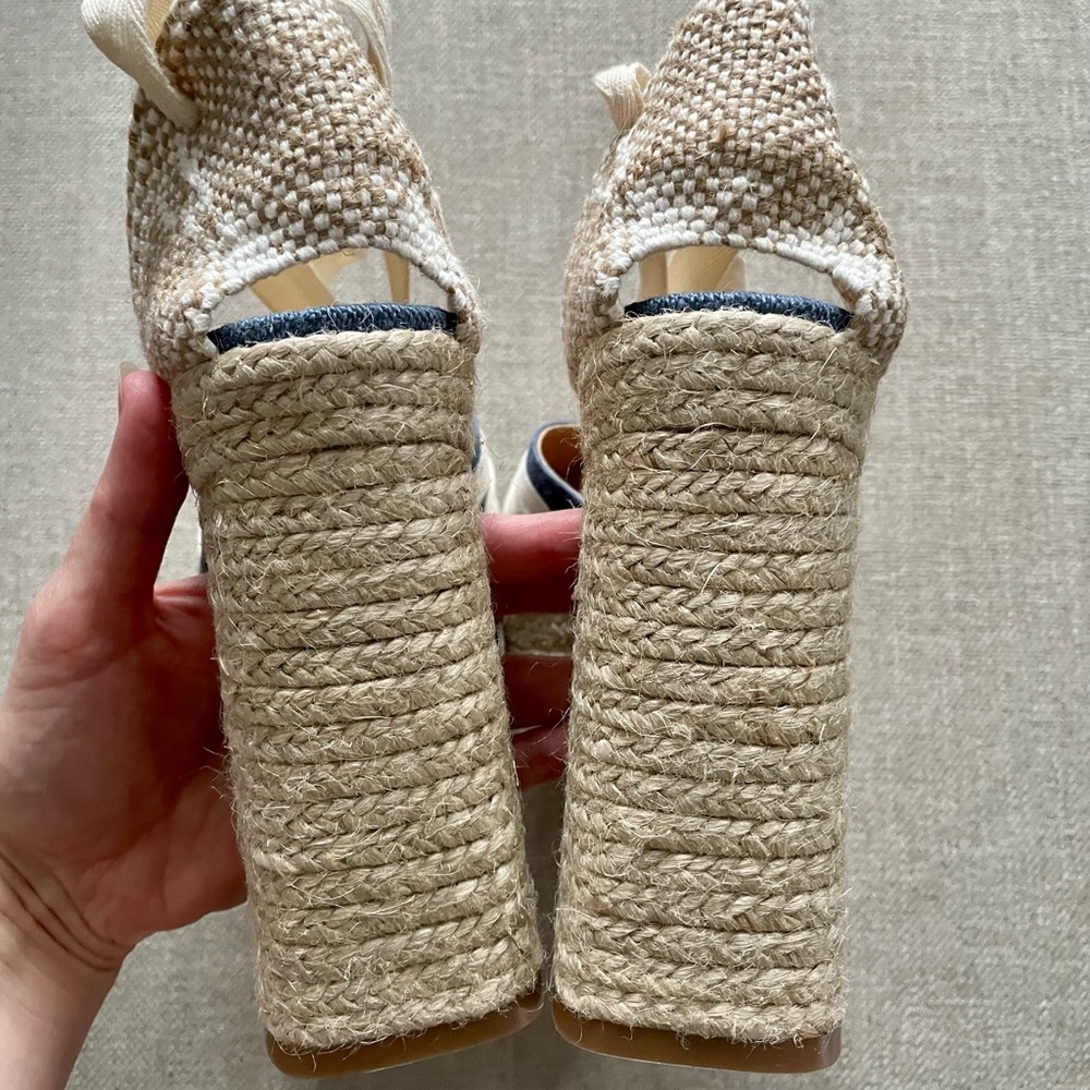 Like new Castañer daisy platform espadrilles - Picture 7 of 10